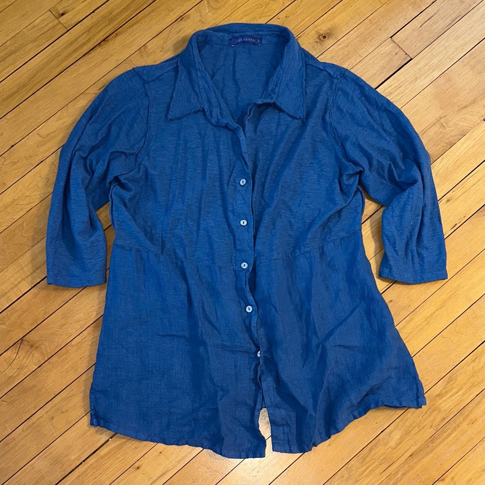 4/$50 SALE ❤️ Linen✨ Cut Loose Button Down